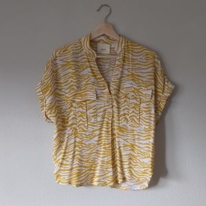 ✨ Like-New Anthropologie Blouse ✨